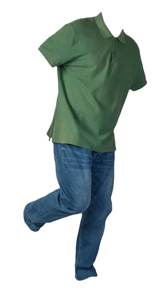 Dunkelgrünes Shirt Mit Knopf Kragen Und Blaue Jeans Auf Weißem — Stockfoto
