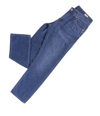 Beyaz arka planda izole edilmiş kot pantolon. Güzel rahat kot üst görünümü .