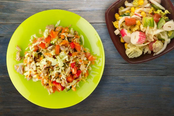 Salada Com Estômagos Frango Com Verduras Cenouras Cebolas Pimentas Repolho — Fotografia de Stock