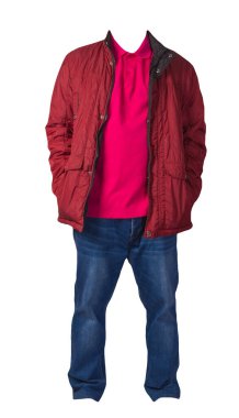 Kırmızı ceket, kırmızı gömlek ve beyaz arka planda izole edilmiş mavi kot pantolon. Sıradan moda kıyafetleri.