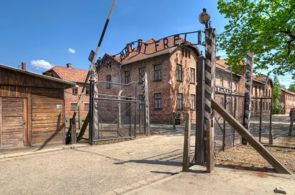 Campo de concentración Auschwitz-Birkenau en Oswiecim, Polonia . —  Fotos de Stock