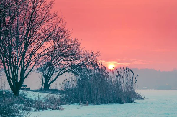 Sabah kış manzarası. — Stok fotoğraf
