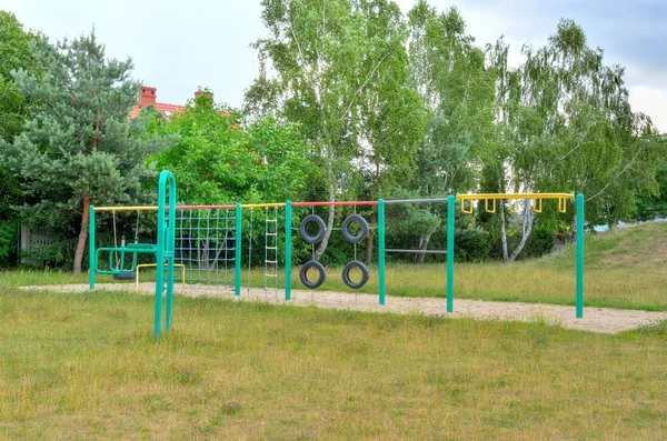 Parco giochi per bambini . — Foto Stock