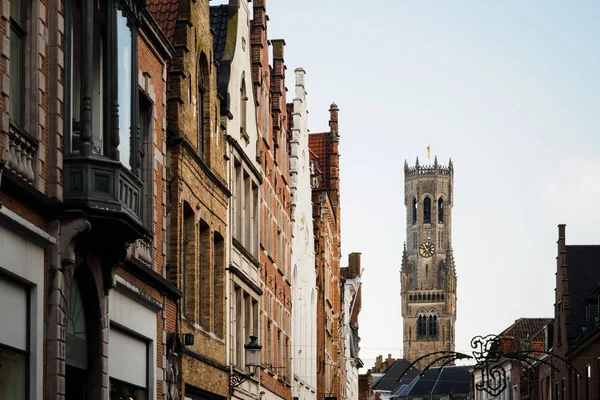 Bruges sokaklarının dış mimarisi. — Stok fotoğraf