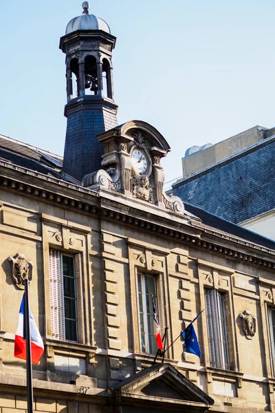 Elegant French architecture — Stock Photo, Image