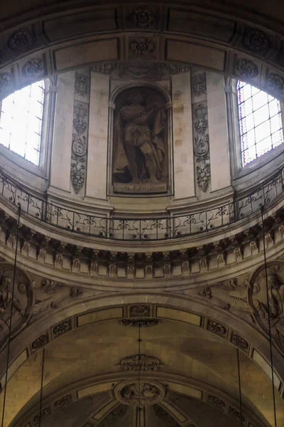 Standbeeld Van Sint Pauluskerk Parijs — Stockfoto