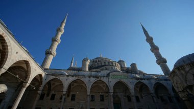 İstanbul 'daki ünlü Sultanahmet Mavi Camii.