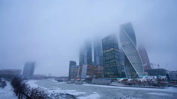 Ciudad Moscú Niebla Invernal Centro Internacional Negocios Moscú Distrito Comercial — Foto de Stock