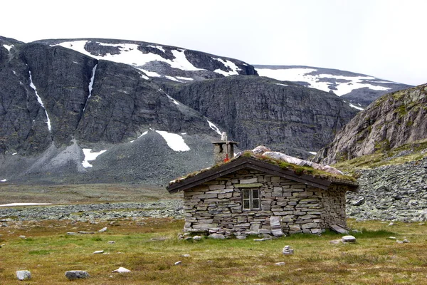 Pequena Cabana Deserto Montanhas Norwegian — Fotografia de Stock