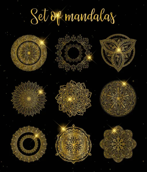 Mandalas de adorno étnico abstracto de color dorado. Decoración de ornamento redondo. Patrones de flores de colores. Impresión del tatuaje — Archivo Imágenes Vectoriales