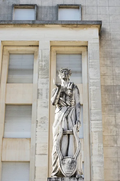 Statue in Coimbra University — Stock Photo, Image