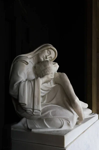 Forli Italie Décembre 2017 Statue Religieuse 100 Ans Madonna Christ — Photo