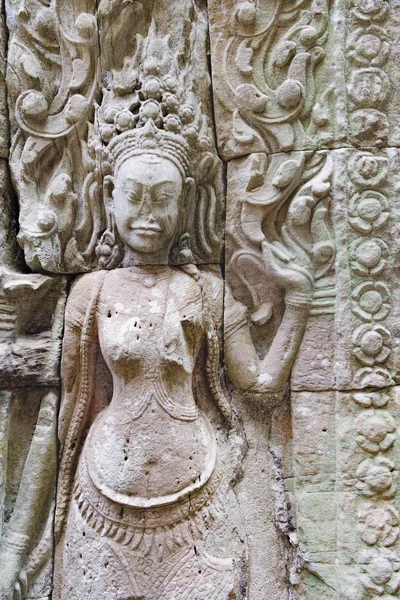 Escultura bajorrelieve en Angkor Wat, Camboya — Foto de Stock