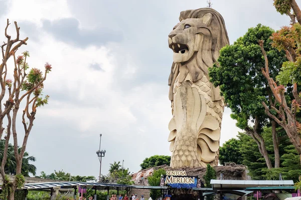 新加坡圣淘沙岛上的鱼尾狮像 — 图库照片