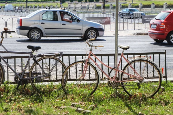 Bicycles for rent at the center of Bucharest — Stock Photo, Image