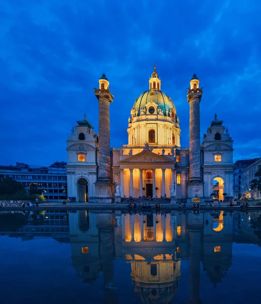 St. Charles Church or Karlskirche, Vienna, Austria — Stock Photo, Image