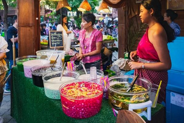 Bangkok Thailand March 2018 Thai People National Traditional Clothes Selling — Stock Photo, Image