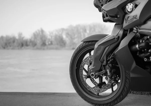 Sport BMW Motorcycle photographed outdoors, near river — Stock Photo, Image