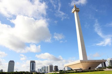Jakarta cityscape üzerinden Ulusal Anıtı 