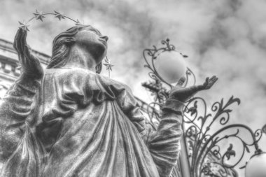 Halo C ile dini anıtlar melek