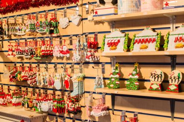 Exeter katedral Noel pazarı - Hangin Noel süsleri