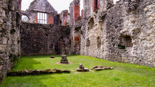 Ruinerna av Netley Abbey H Cistercian kloster — Stockfoto