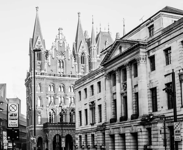 Londra Camden Town Hall St Pancras Renaissance Hotel ile — Stok fotoğraf