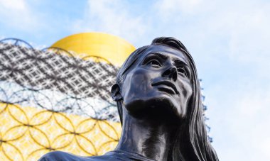 A gerçek Birmingham aile anıt B Kütüphane dışında kapatın 