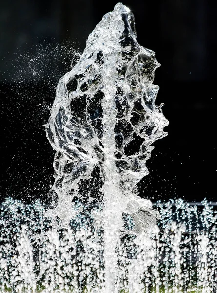 水のスプラッシュ効果 J — ストック写真