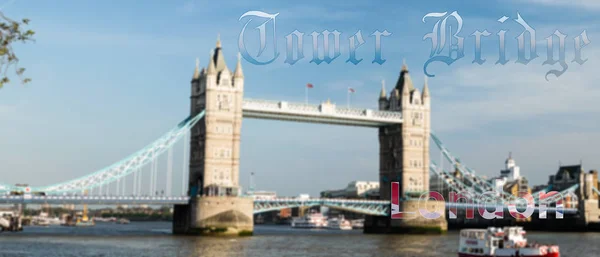 Blured Tower Bridge Londres com texto gótico antigo — Fotografia de Stock