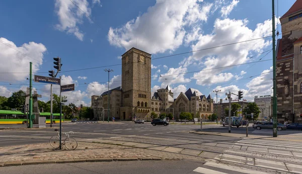 Vista do Castelo através da Rua St Martin em Poznan — Fotografia de Stock