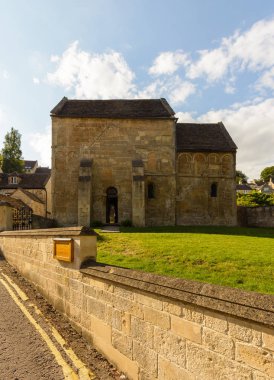 St Laurence kilise A