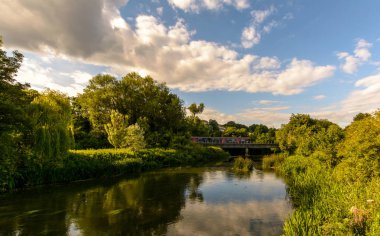 Demiryolu Köprüsü B geçiş River Avon Bradford on Avon içinde
