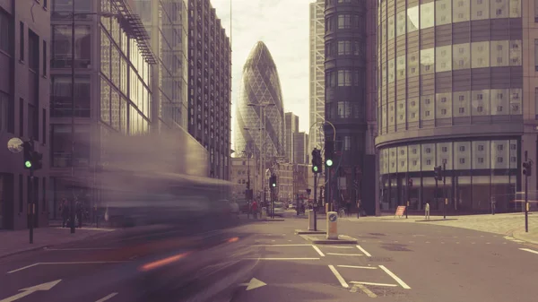 Bishopsgate A10 Londra bakıyor