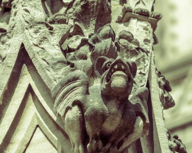 Gargoyle E St Mary Redcliffe kilise Bristol üzerinde