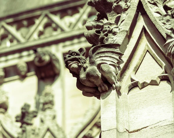 석상 세인트 메리 레드 클리프 교회 브리스톨에 A — 스톡 사진