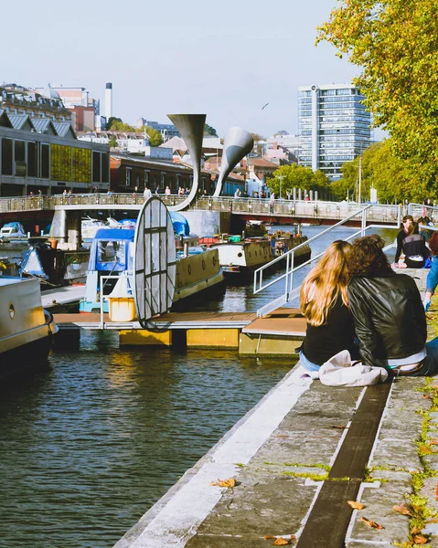 Bristol, Rıhtımlar üzerinde iki sevgili şehir hayatı
