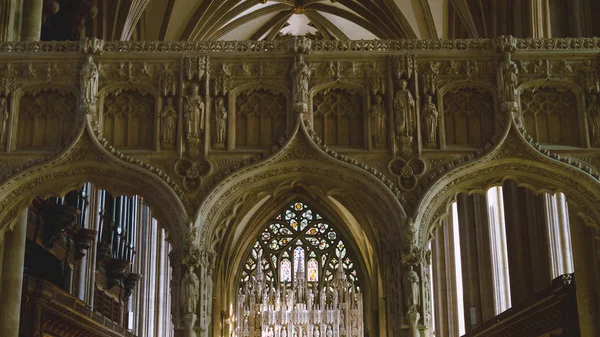Écran de bois dans la cathédrale de Bristol — Photo