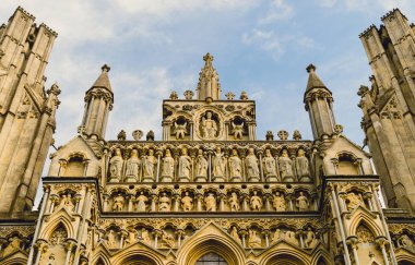Wells Katedrali cephe üzerinde heykel