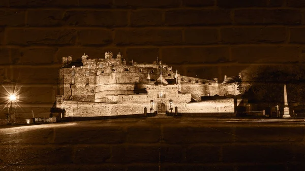 Edinburgh castle bei Nacht fine art b — Stockfoto