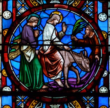 G, büyük Doğu penceresinde Lincoln Cathedral kapatın