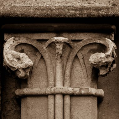 Sütun sermaye E Batı cephe Wells Katedrali