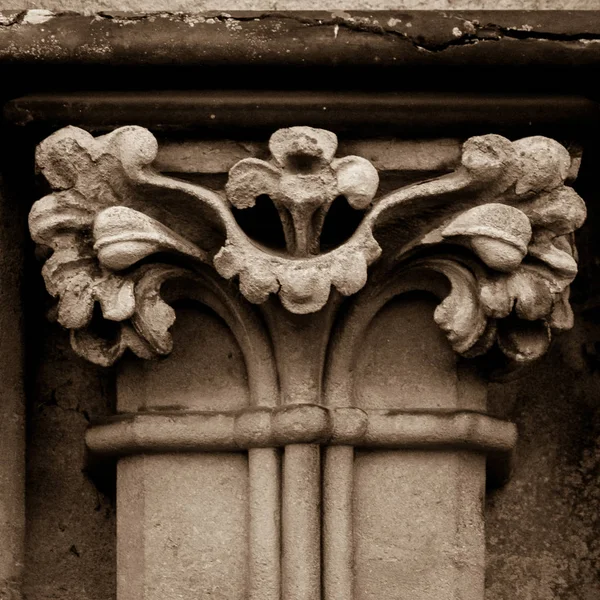 Colonna Capitale G Facciata Ovest della Cattedrale di Wells — Foto Stock