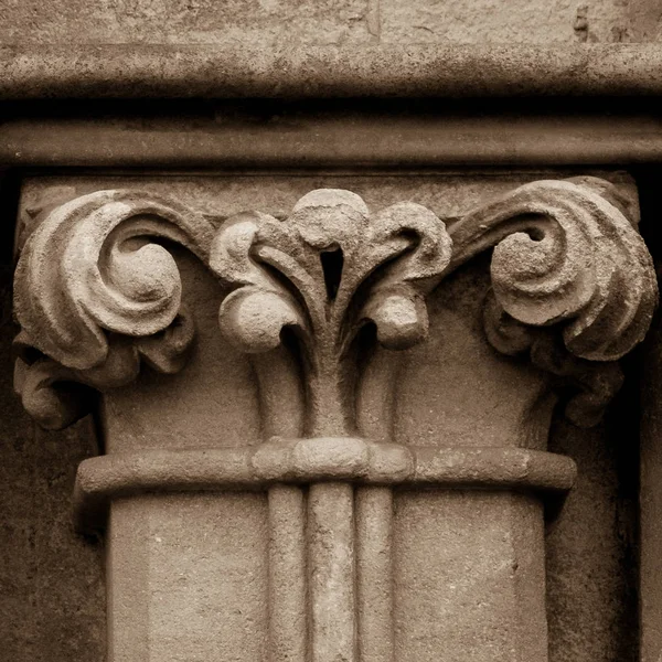 Columna Capital J Fachada Oeste de la Catedral de Wells — Foto de Stock