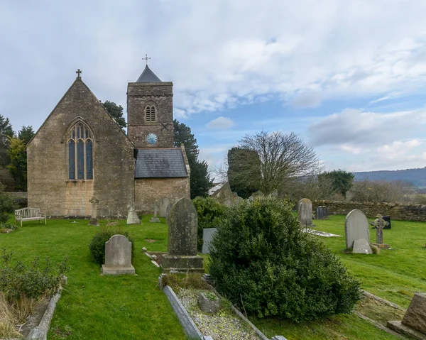 St Peter och St Paul's Church - västra fasad — Stockfoto