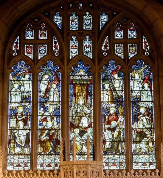 Alle Heiligen Kirche Glasmalerei Ostfenster — Stockfoto