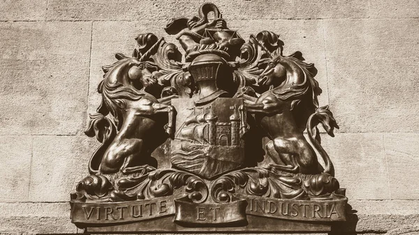 Escudo de Armas Bristol en Sepia —  Fotos de Stock