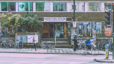 Hamilton evi - cadde görünümü girişine