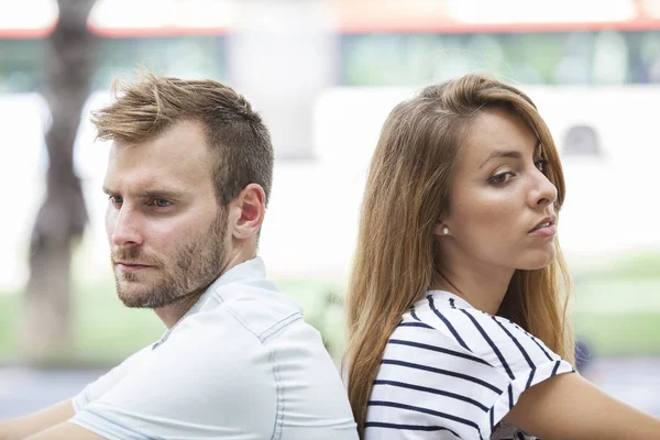 Side View Unhappy Couple Speaking Having Dispute Concept Love Problems — Stock Photo, Image