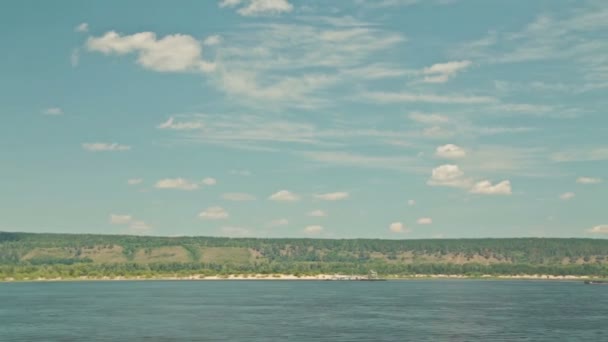 Timelapse - vue depuis un bateau de croisière en mouvement 